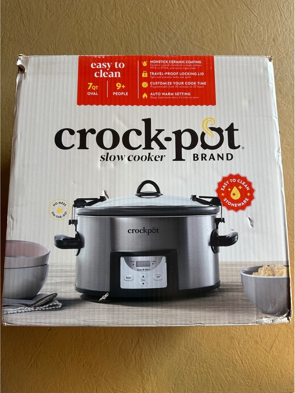 Crock-Pot 7qt Oval Slow Cooker Nonstick Ceramic Coating and Locking Lid